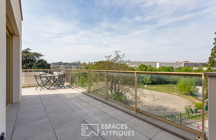 Rooftop et double terrasses avec vue imprenable à Caluire — photo 4