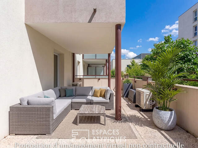 Terrasse d'été et balcon à Bron — photo du bien