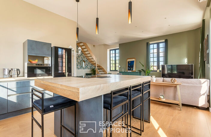 Duplex rénové avec balcon dans une bâtisse — photo 2