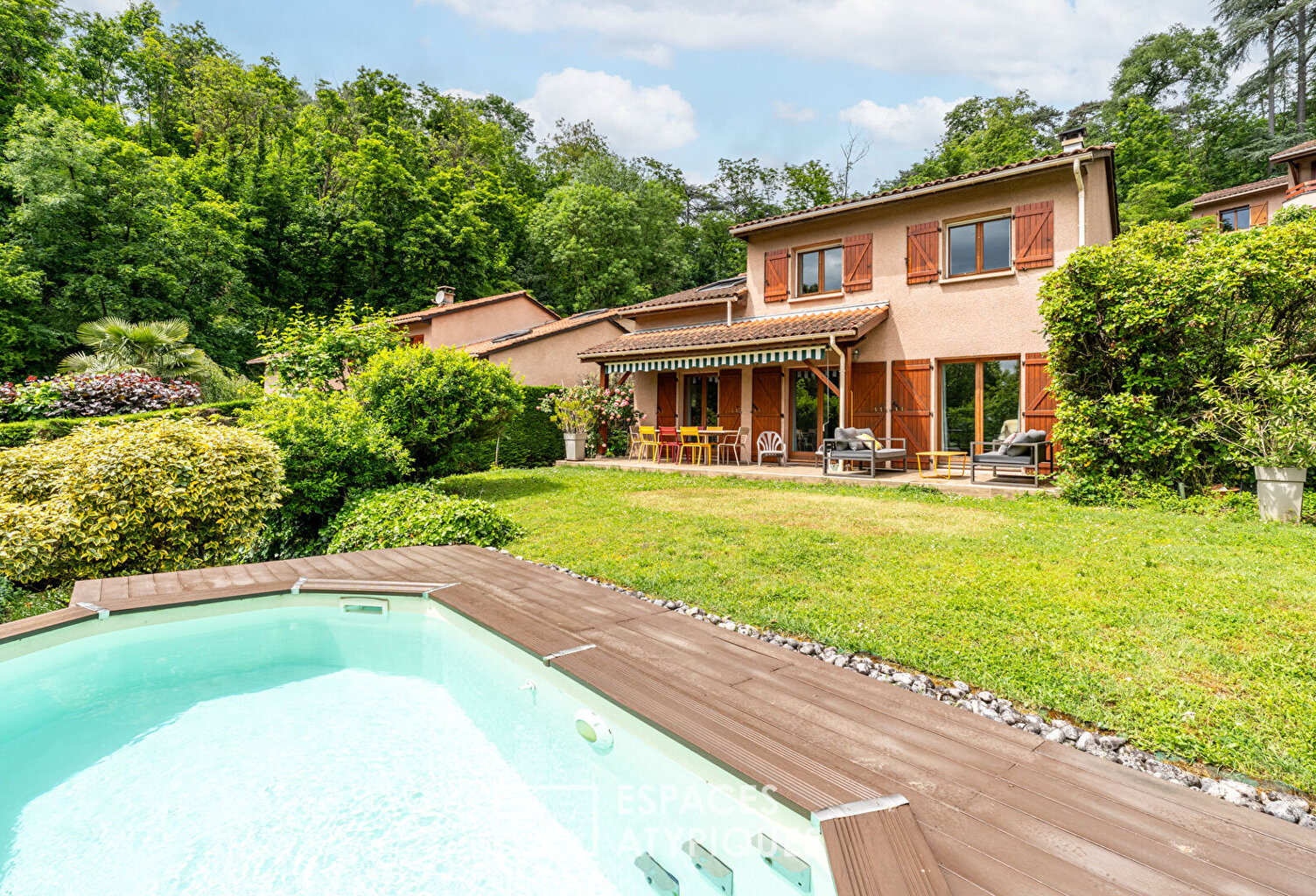 Maison familiale au calme dans un écrin de verdure — photo 1