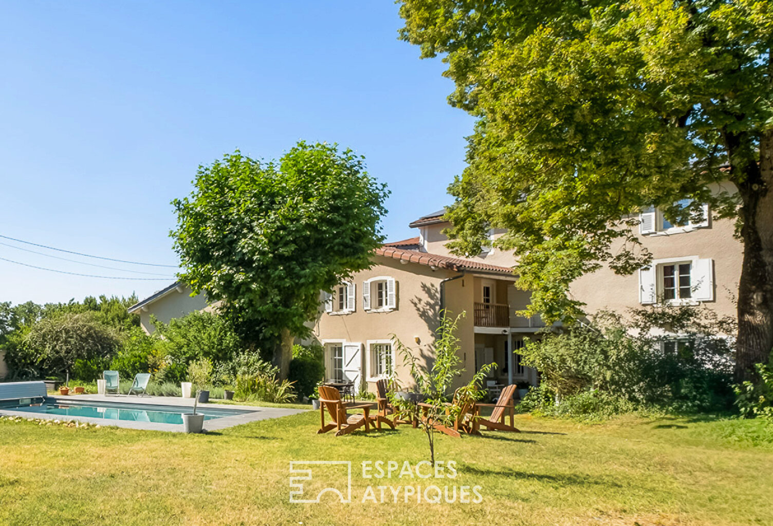 Ferme réinventée : volumes généreux, piscine et potentiel pro — photo 1