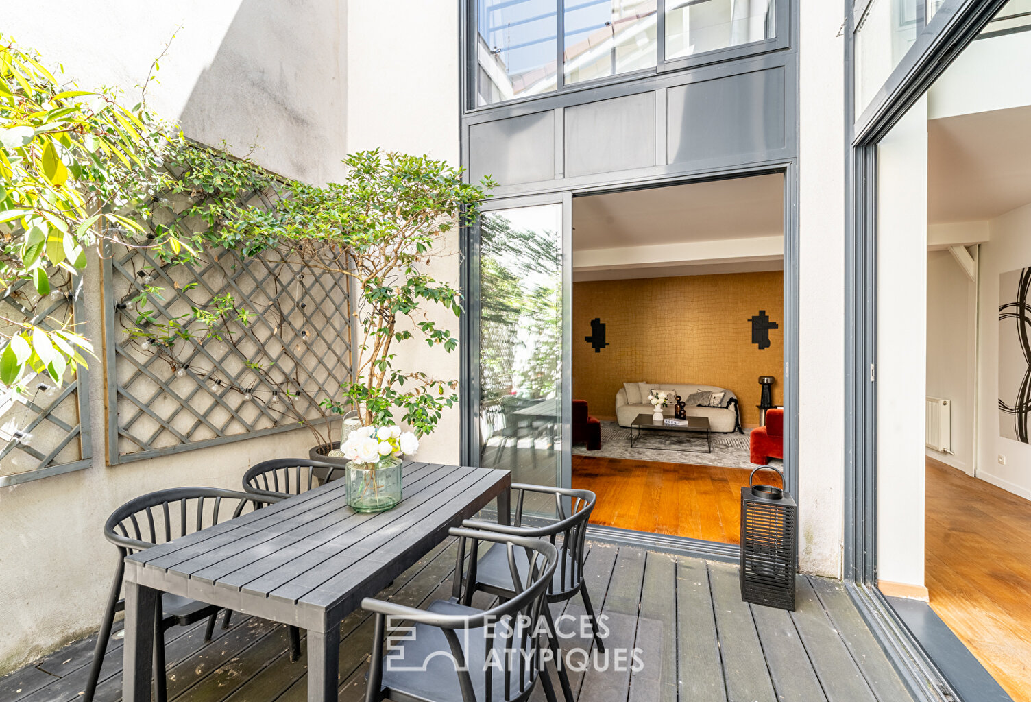 Loft à la rénovation contemporaine au calme avec patio privatif — photo 1
