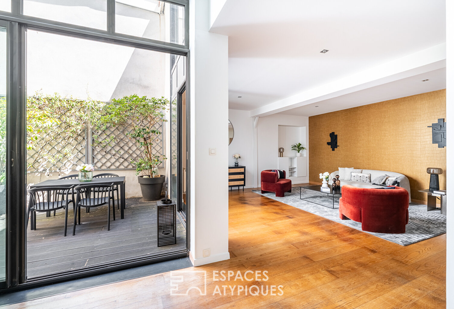 Loft à la rénovation contemporaine au calme avec patio privatif — photo 1