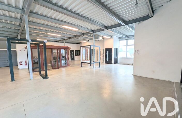 Vente Boutique/Local commercial 1 249 m&sup2; — photo 4