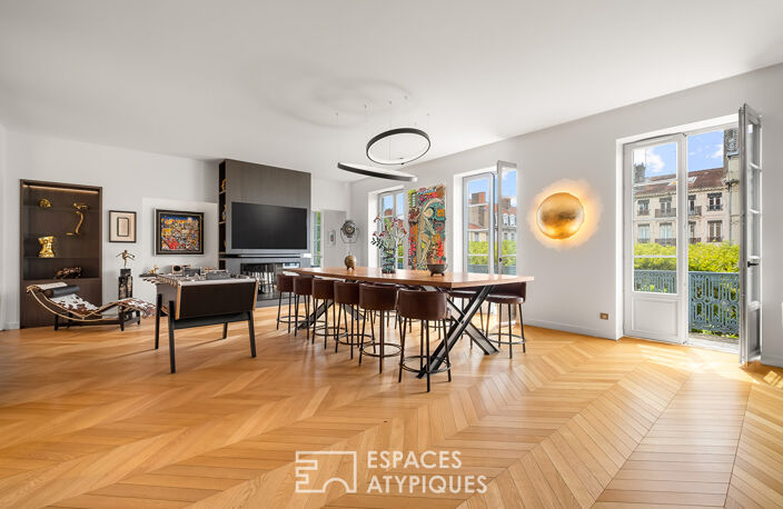 Appartement bourgeois d'exception rénové par architecte avec balcon filant - cours Franklin Roosevelt — photo 3