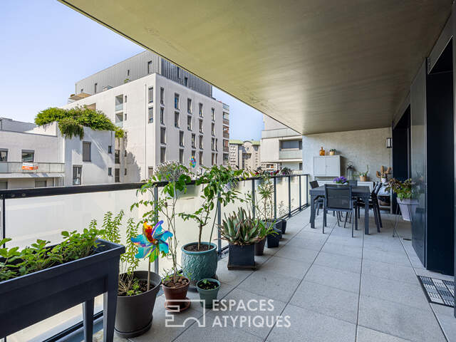 Appartement contemporain avec terrasse et garage — photo du bien