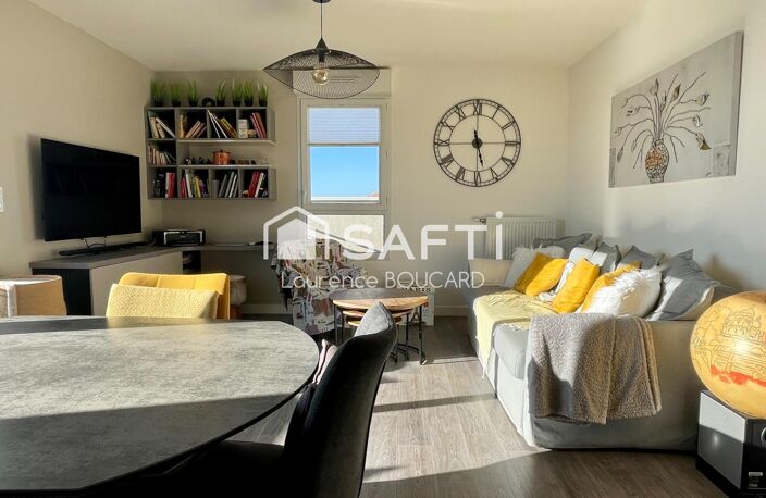 Appartement avec deux places de parking et garage. — photo 2