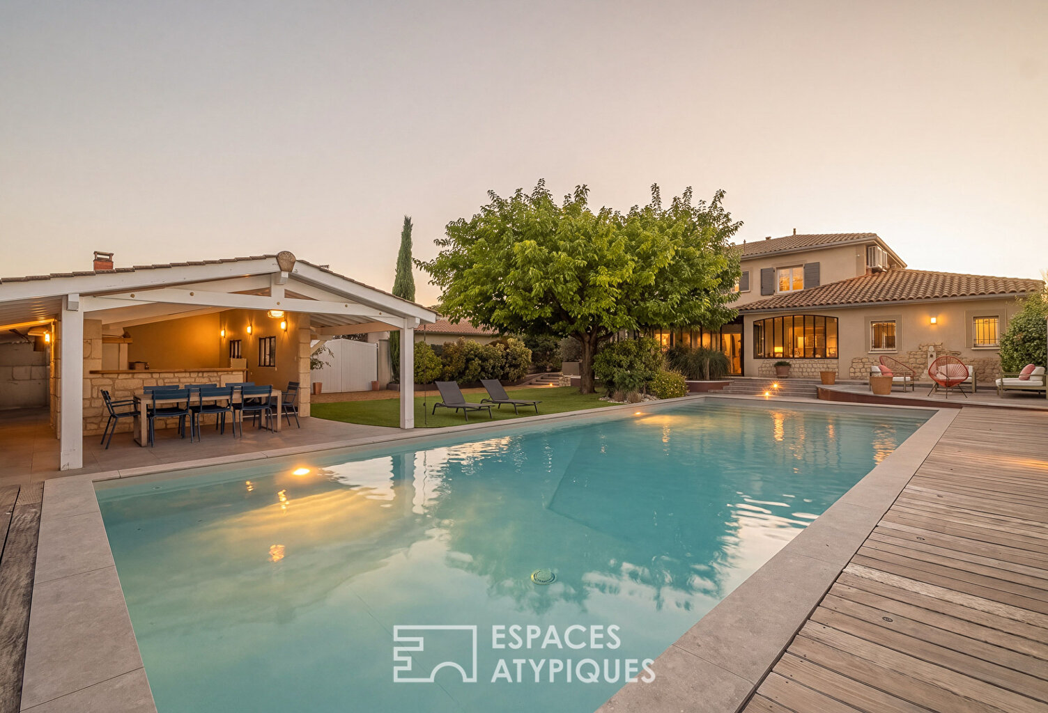 Maison de caractère avec piscine et verrière — photo 1