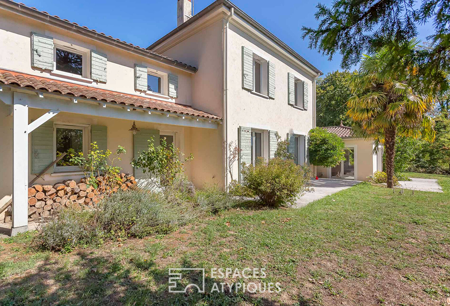 Maison au calme sur le vallon d'Écully — photo 1