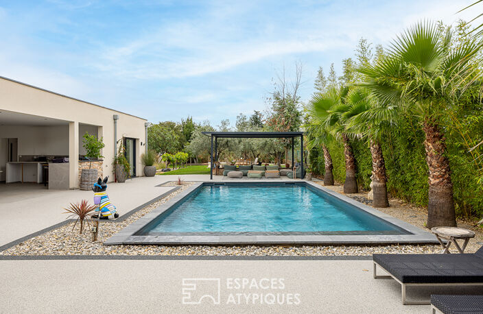Contemporaine et piscine ou l'art de vivre en extérieur paysagé — photo 2