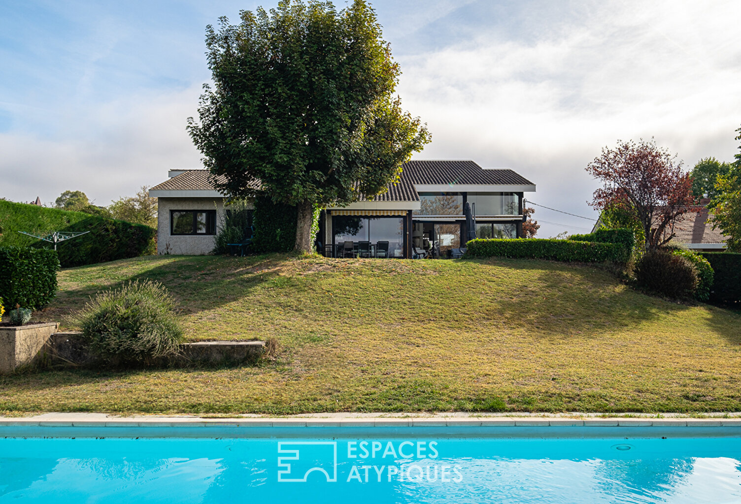 Maison d'architecte avec piscine — photo 1