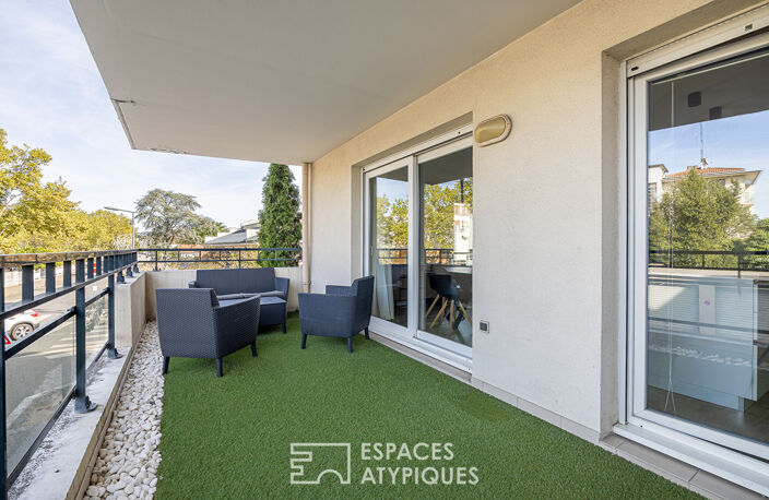 Appartement contemporain avec extérieur et garage — photo 2