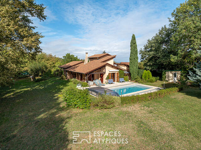 Maison familiale avec piscine dans un cadre bucolique — photo du bien