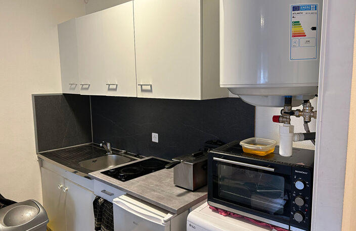 AUXERRE appartement F1 refait à neuf — photo 3