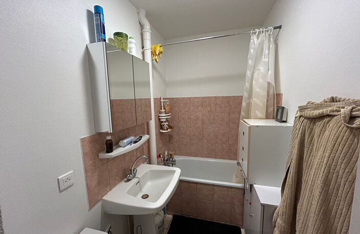 AUXERRE appartement F1 refait à neuf — photo 5