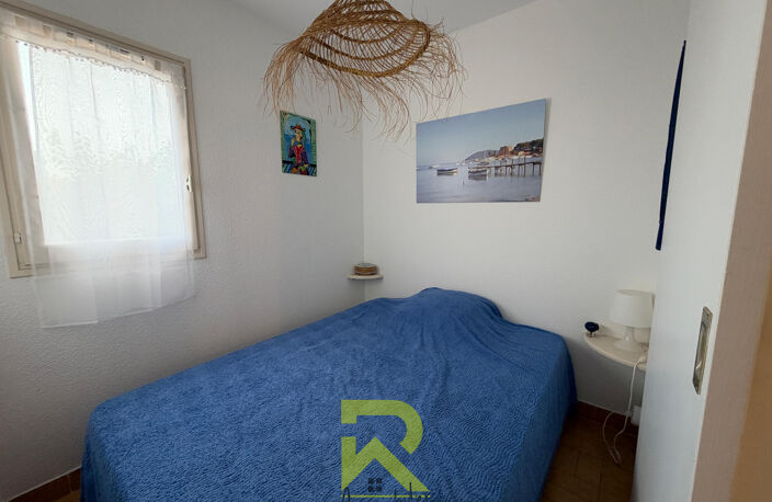 CAP D'AGDE   RICHELIEU   T2 CABINE AVEC PARKING PROCHE PLAGE — photo 5