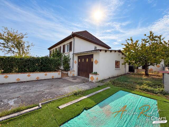 Maison rénovée, jardin et garages. — photo du bien