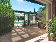 Plain-pied avec piscine intérieure et sauna — photo 3