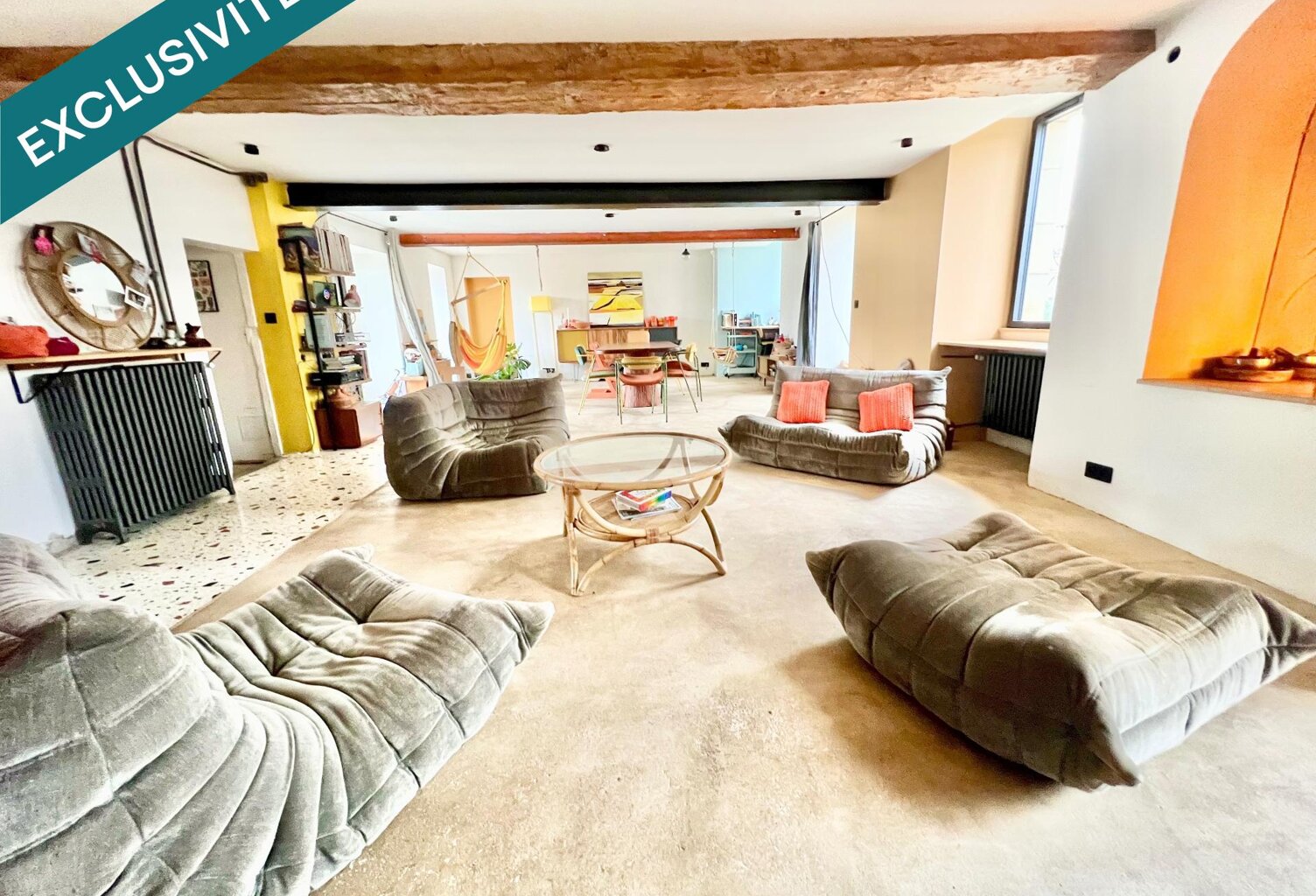 Rare à Fleurey-sur-Ouche : Vaste maison de caractère offrant 5 chambres (potentiel 6 et plus), sous-sol total, combles aménageables et extérieur avec terrasse. — photo 1