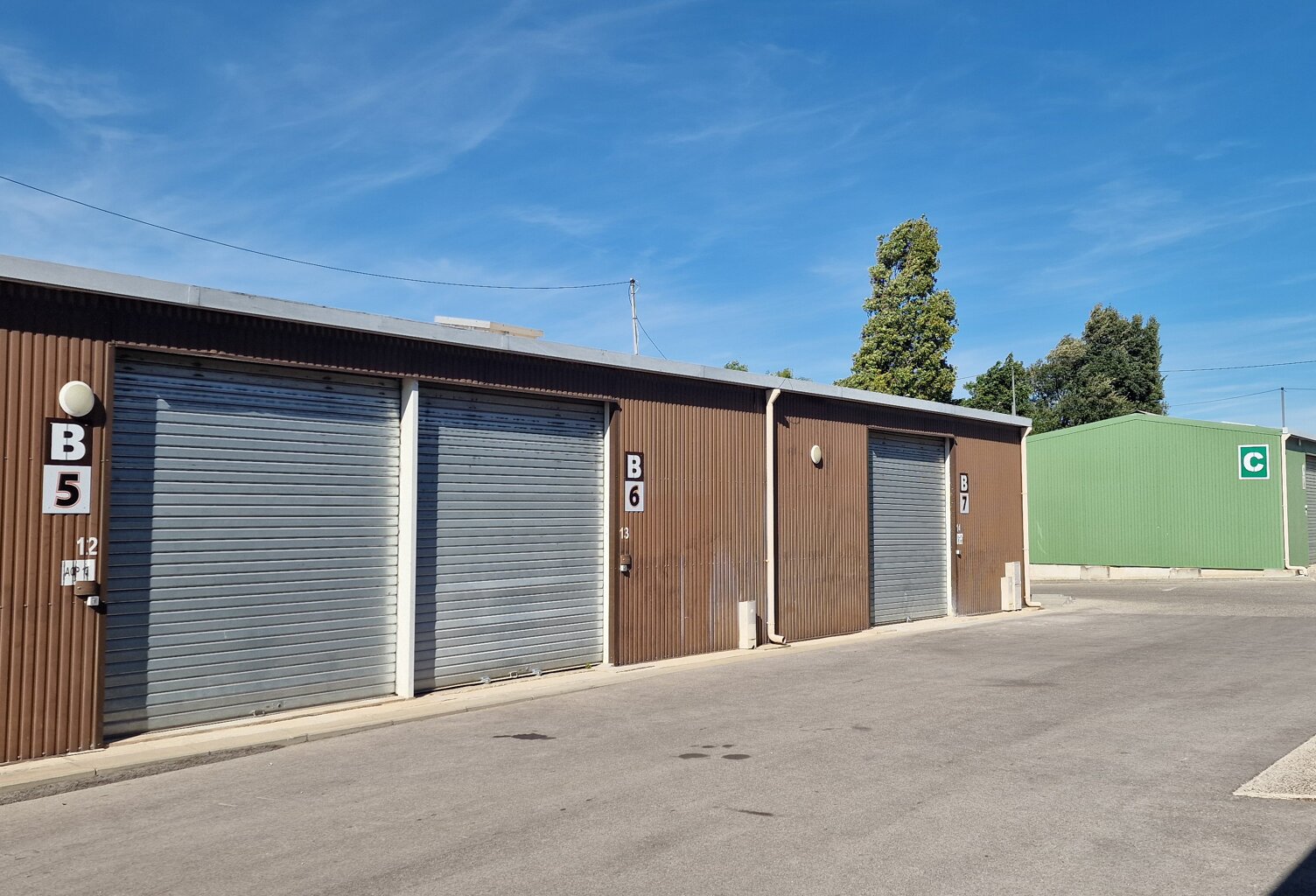 LOCAL ENTREPOT DEPOT STOCKAGE — photo 1