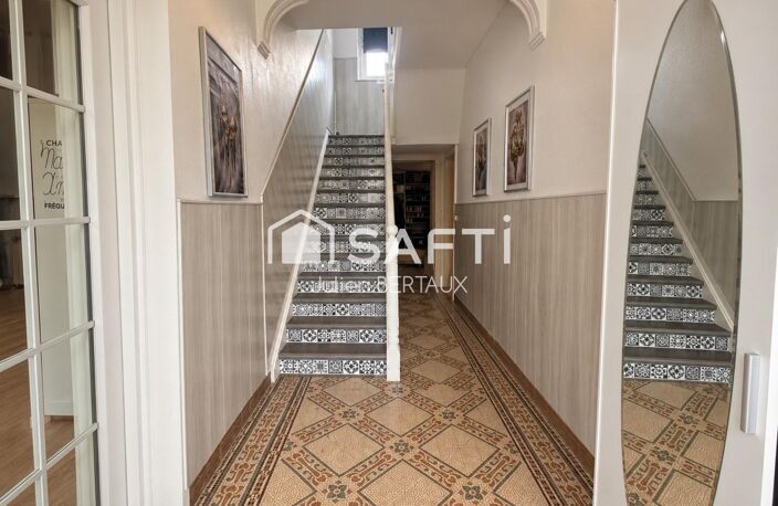 MAISON FAMILIALE DE 167 m², 4 CHAMBRES, GARAGE ET JARDIN — photo 2