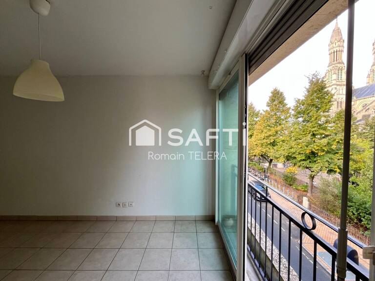 Sacré-Cœur - Nansouty : T4 en duplex de 63 m² avec vue dégagée sur le Sacré-Cœur et une place de parking — photo 1