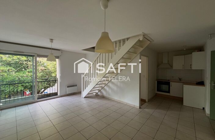 Sacré-Cœur - Nansouty : T4 en duplex de 63 m² + 20 m² hors carrez, avec vue dégagée sur le Sacré-Cœur et parking — photo 3
