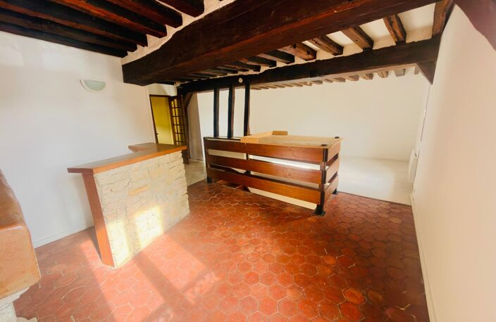 Immeuble avec local commercial et appartement — photo 2