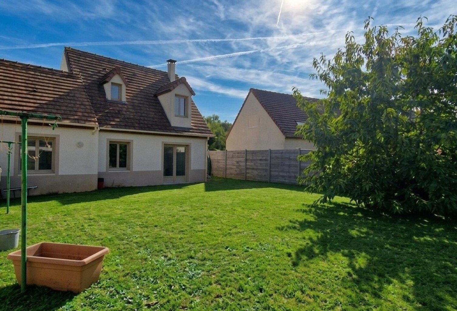 Maison familiale sur sous sol total, confort de plein pied. — photo 1