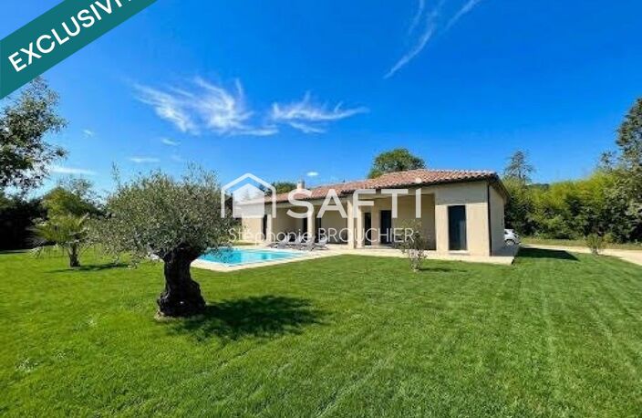 Maison neuve avec garage, piscine et grand terrain — photo 2