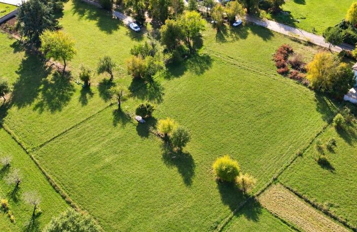 BIAS (47300)  TERRAIN DE 3 287 M²  3 LOTS CONSTRUCTIBLES VIABILISÉS — photo 4