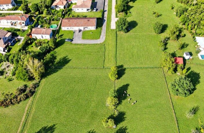 BIAS (47300)  TERRAIN DE 1 331 M²  POSSIBILITÉ DE DIVISION EN 2 LOTS CONSTRUCTIBLES — photo 3