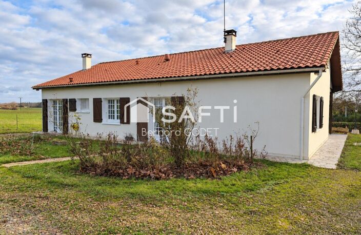 BERNARD GODET vous présente cette maison située à LES ADJOTS. — photo 3
