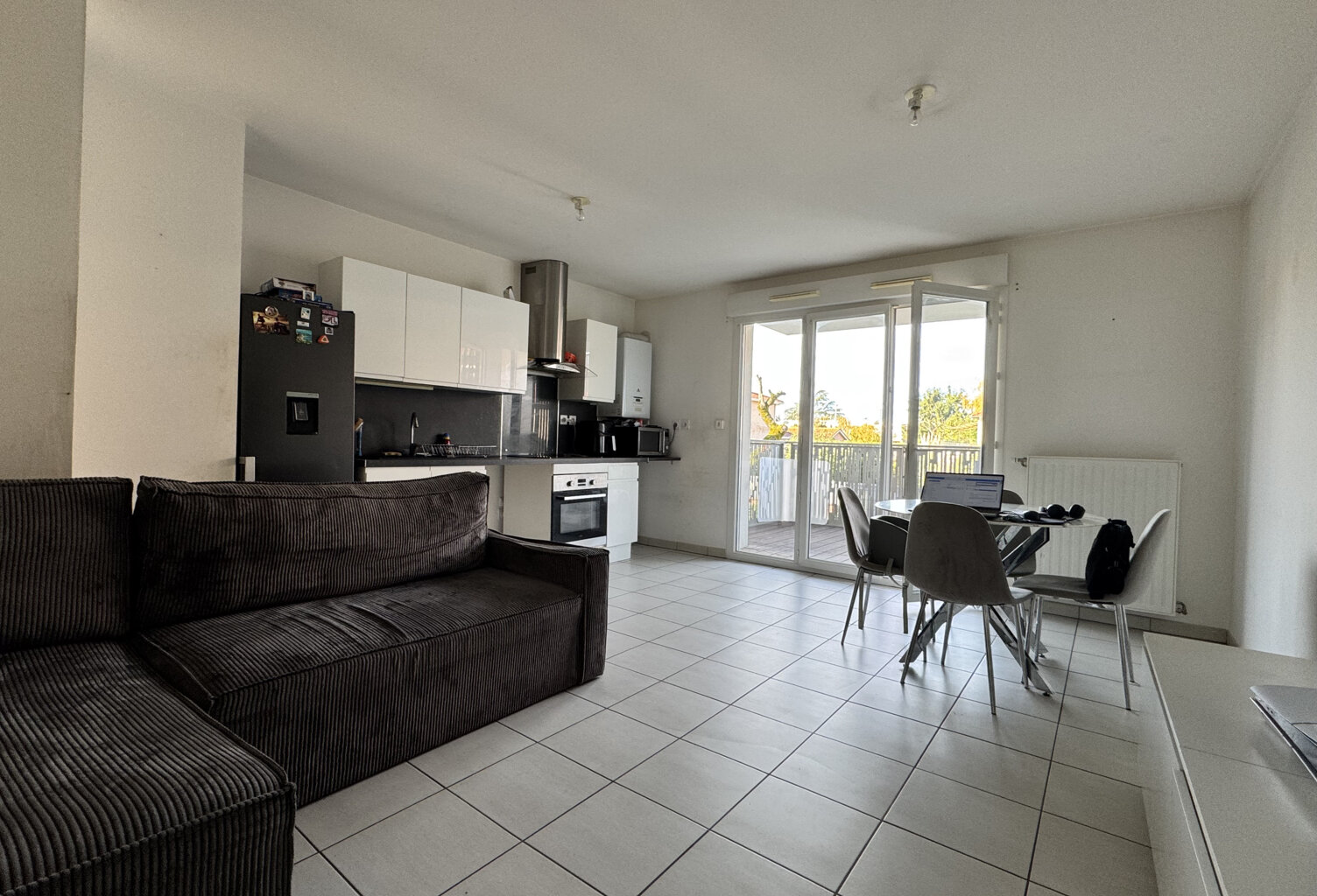 T3 de 60 m2 avec terrasse et stationnement en sous-sol — photo 1