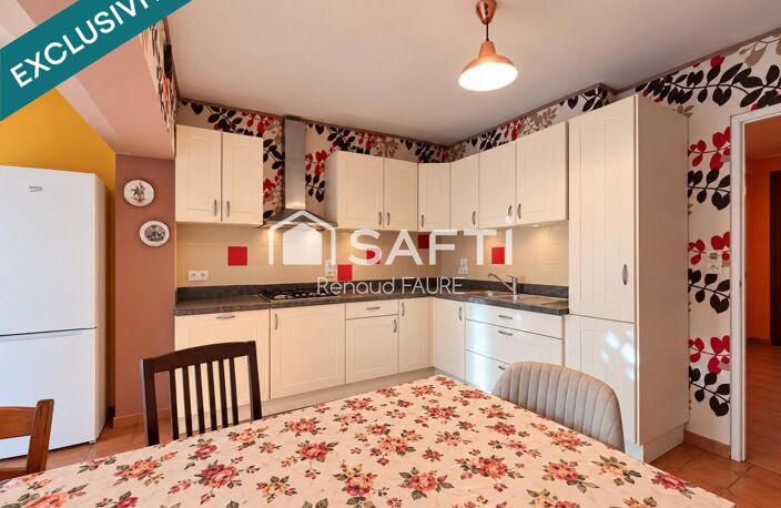 Ensemble de maisons traditionnelles de 221 m² avec dépendances — photo 2