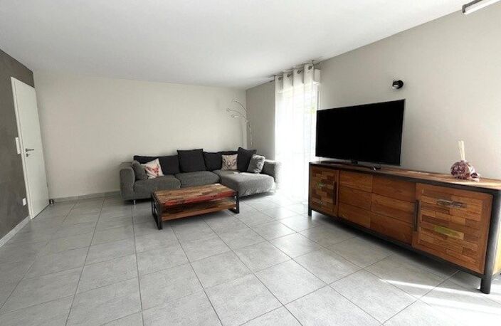 À vendre maison jumelée de 4 pièces — photo 2