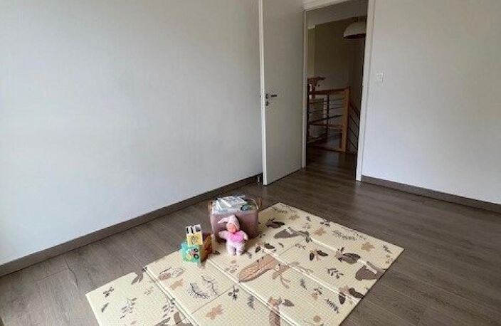 À vendre maison jumelée de 4 pièces — photo 3