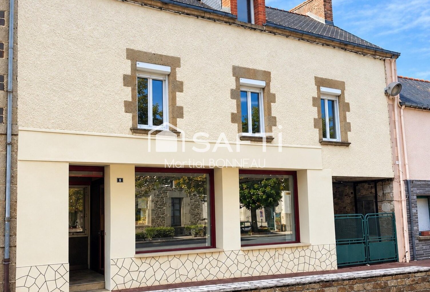 Au cœur du bourg, donnez vie à vos projets immobiliers ! — photo 1