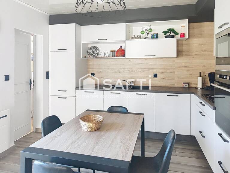MAISON DE 123 M² - 6 PIECES - GARAGE / CAVE / PREAU - TERRAIN 983 M² — photo 1