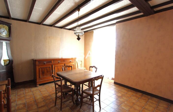 MAISON EN PIERRE AVEC TERRAIN & DÉPENDANCES — photo 5