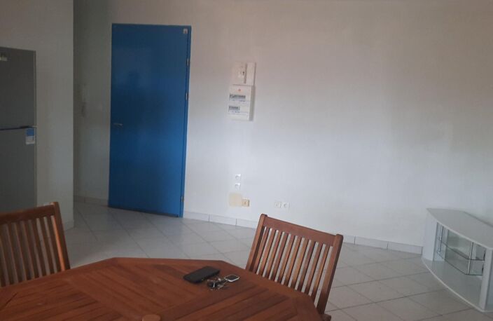 Appartement F2 en Résidence sécurisée et — photo 2