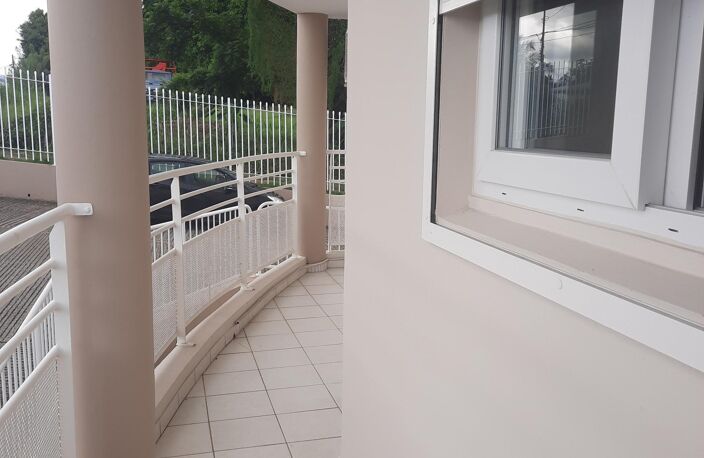 Appartement F2 en Résidence sécurisée et — photo 4