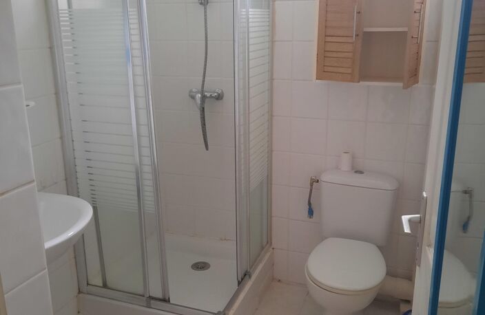 Appartement F2 en Résidence sécurisée et — photo 5