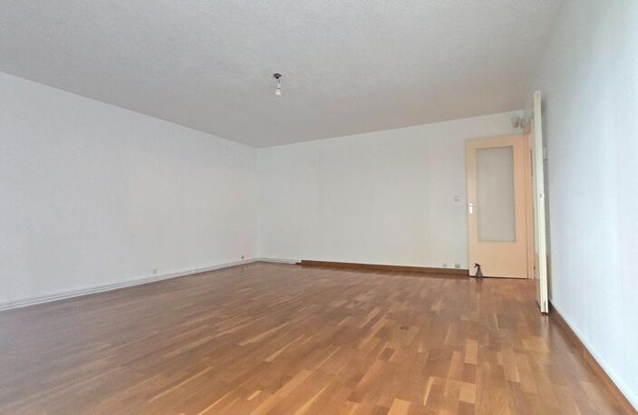 appartement T3 avec cave, parking et grand balcon — photo 2