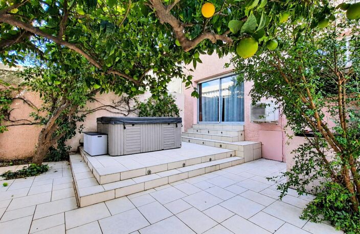 Maison de ville confortable avec deux extérieurs — photo 3