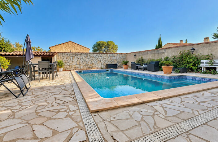 MARTIGUES   FERRIÈRES | Maison familiale rénovée de 150 m2 a — photo 3