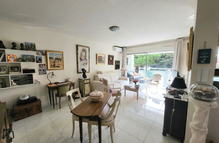 CANNES-ANGLAIS — photo 2