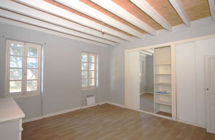 Maison 19e, 133 m2, T5, sur 2 niveaux, cave semi-enterrée 50 — photo 5