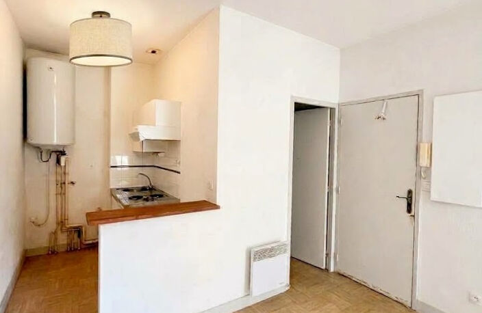 Bx Victoire - T2 (36m2) dans immeuble pierre - — photo 3