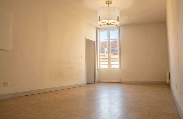 Bx Victoire - T2 (36m2) dans immeuble pierre - — photo 4